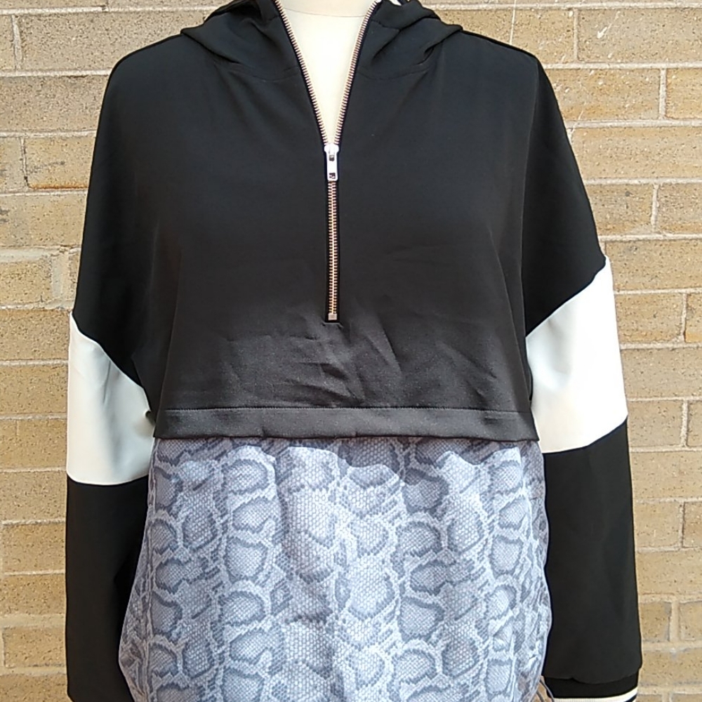 Avia Hooded Windbreaker